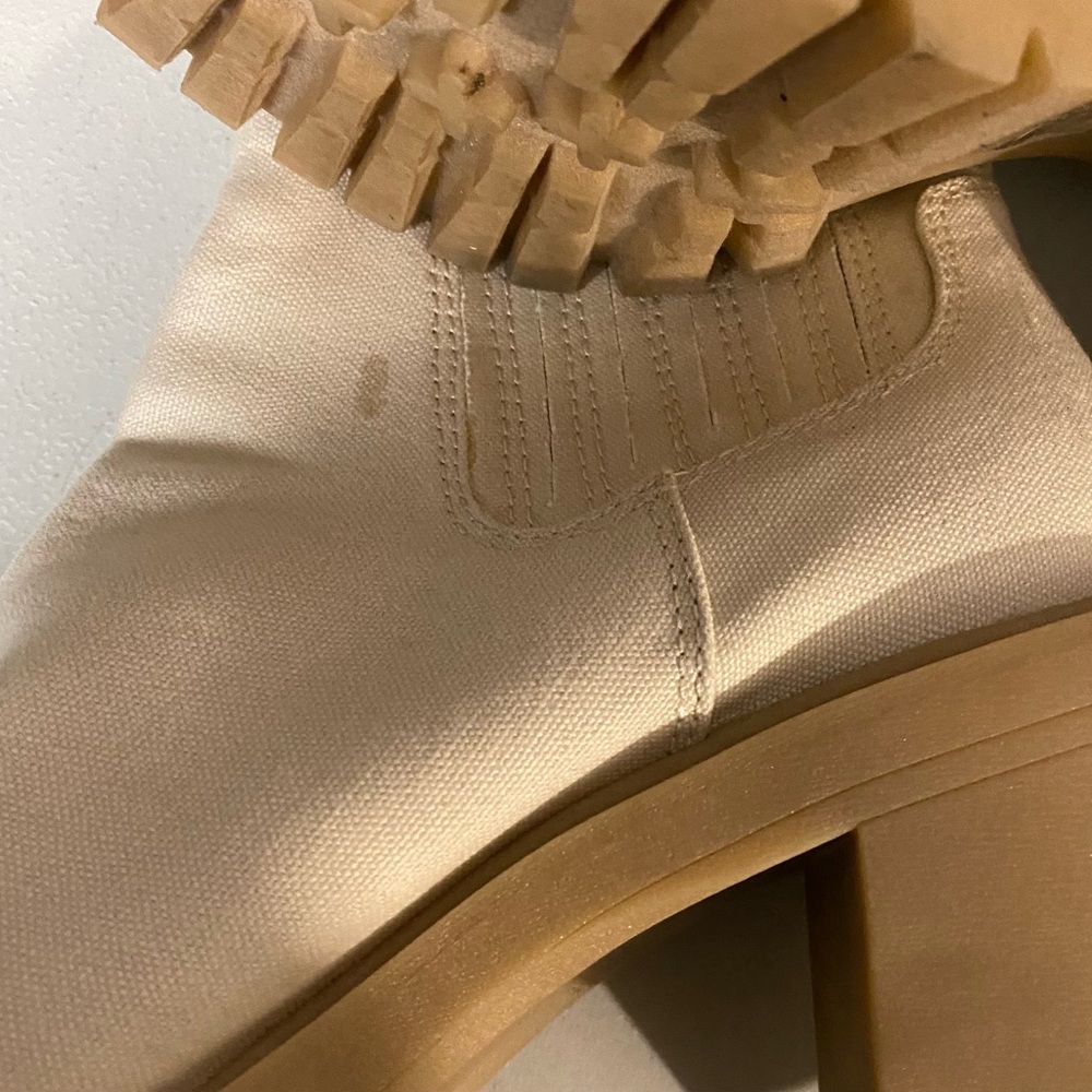 Dolce Vita Cream Ankle Booties - Picture 7 of 7